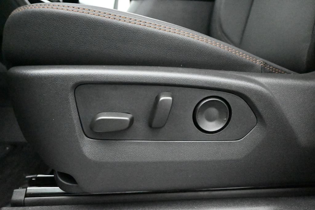 2026 GMC Sierra 1500 AT4 - Photo 11