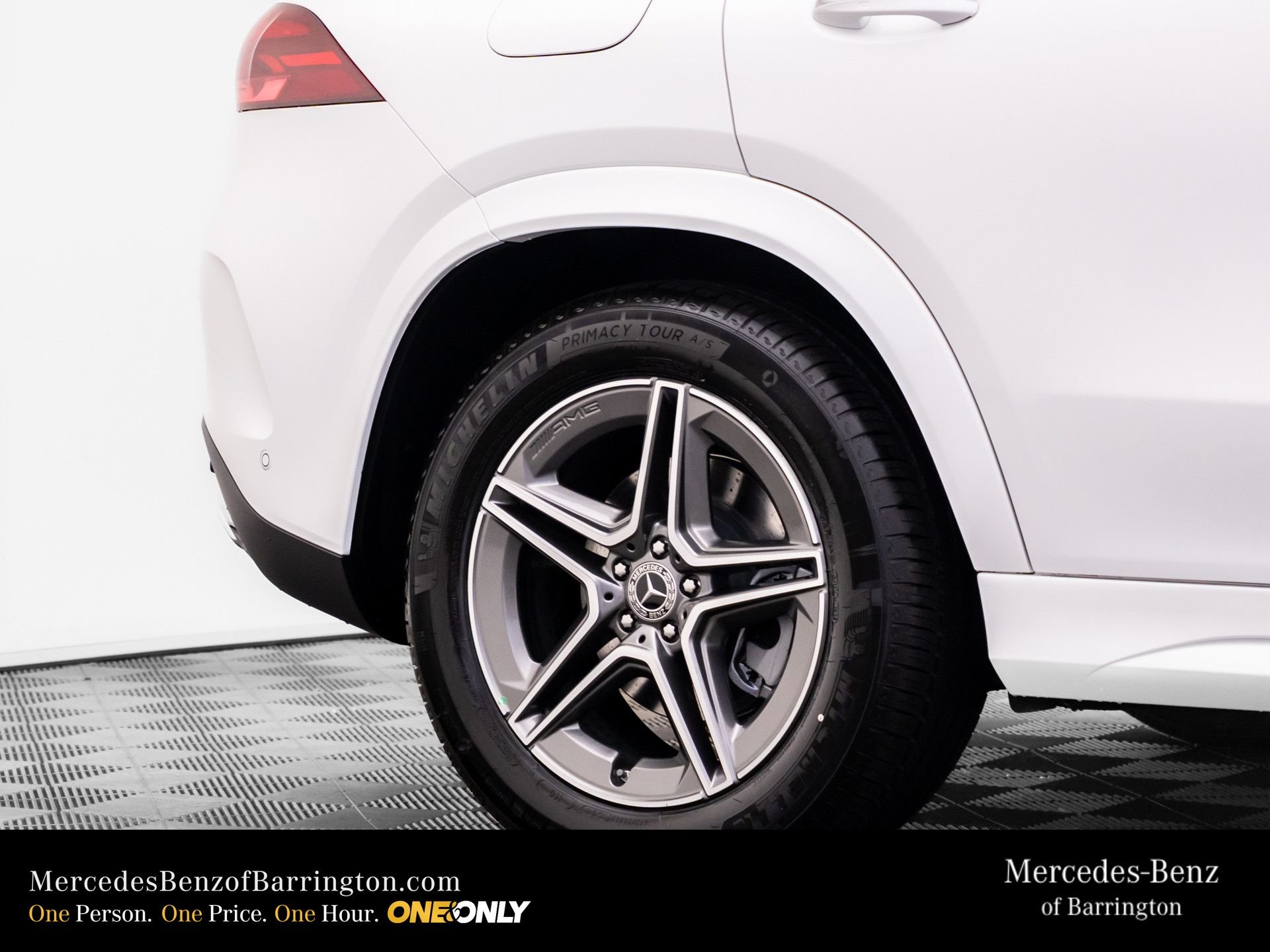 New 2026 Polar White Mercedes-Benz GLE 450 image 39