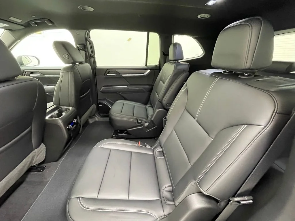2026 GMC Acadia Elevation - Photo 11