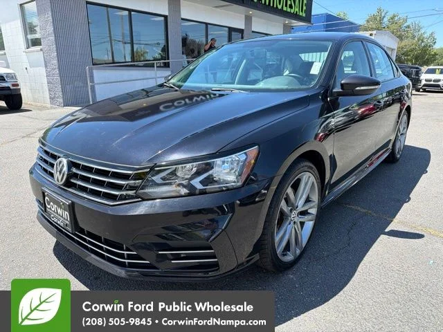 2018 Volkswagen Passat 2.0T R-Line