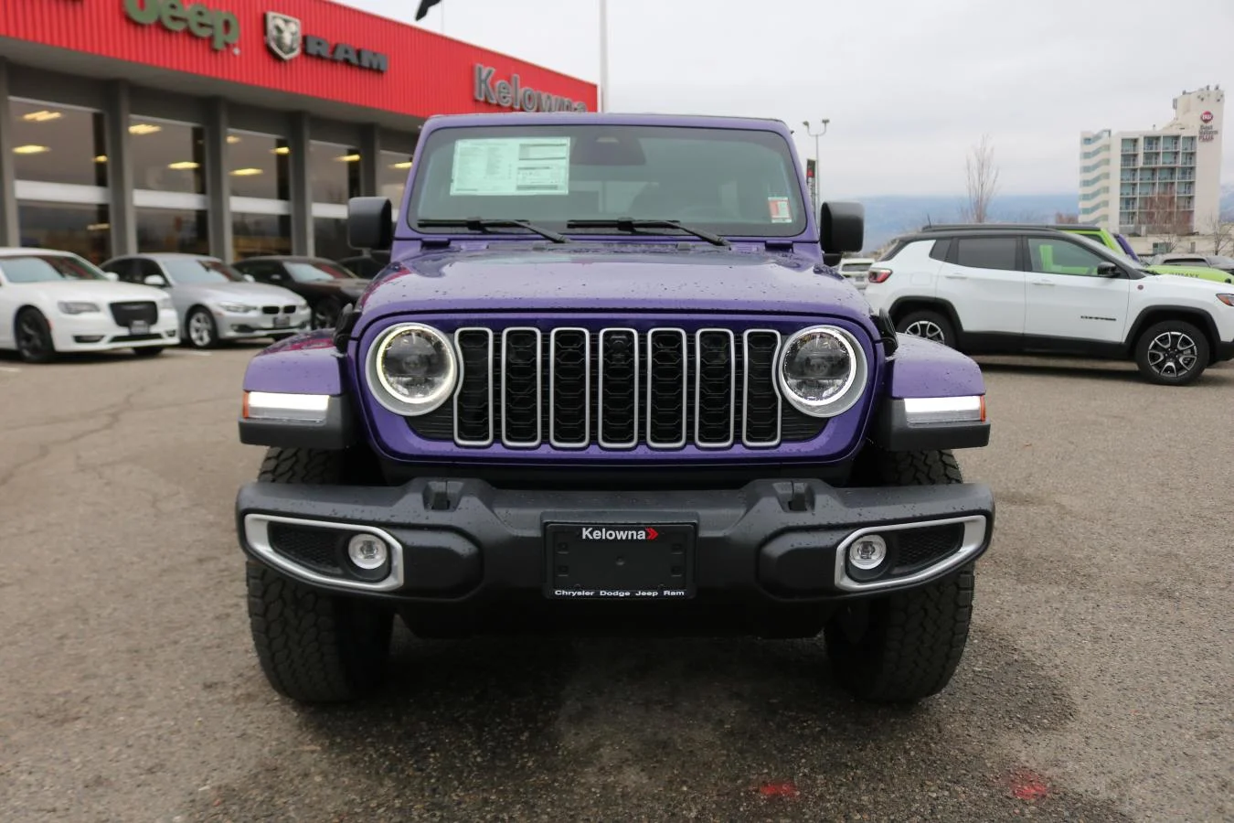 New 2026 reign Jeep Sahara image 2