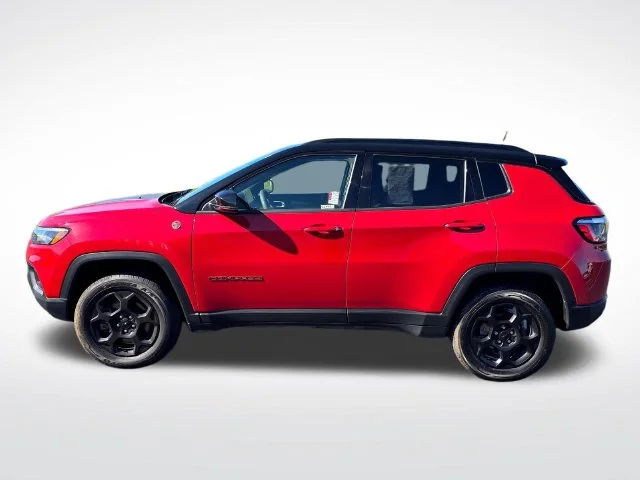 Used 2023 Red Jeep Trailhawk image 11