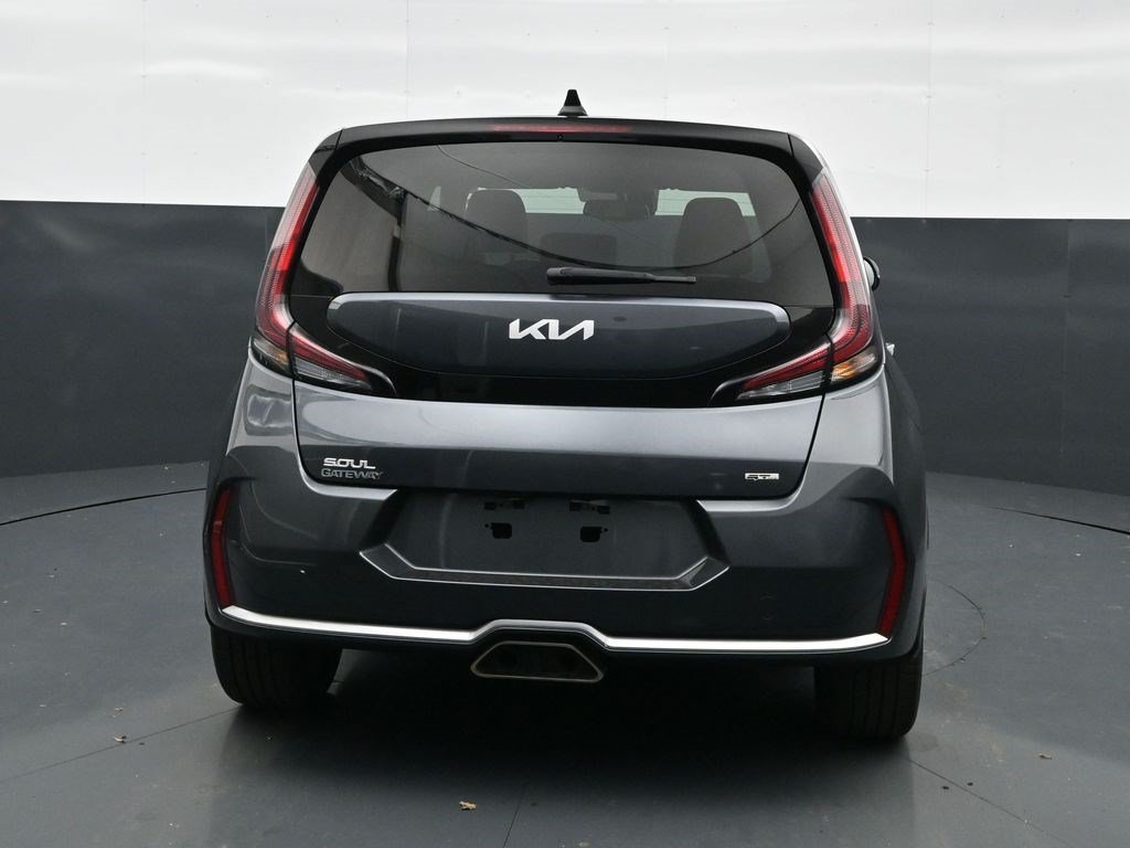 Used 2023 Gravity Gray Kia GT-Line image 6
