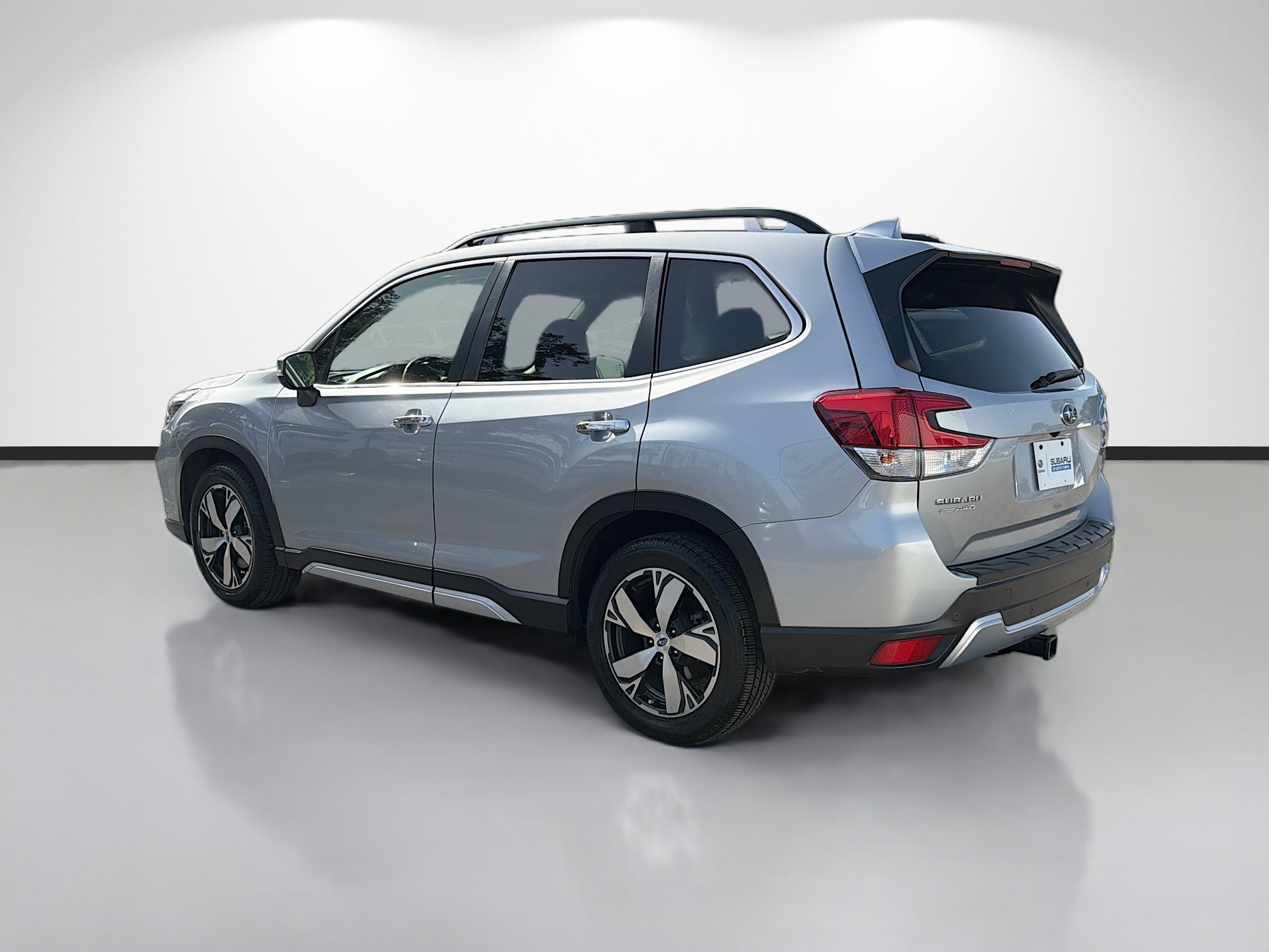 Used 2019 Ice Silver Metallic Subaru Touring image 5