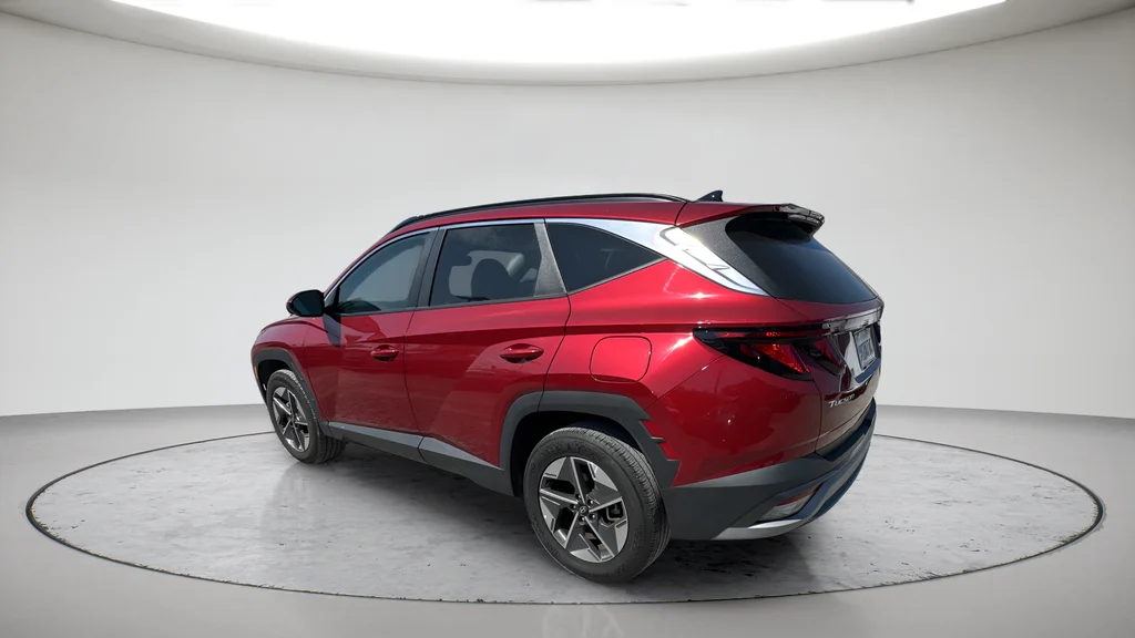 Used 2025 Red Hyundai SEL image 9