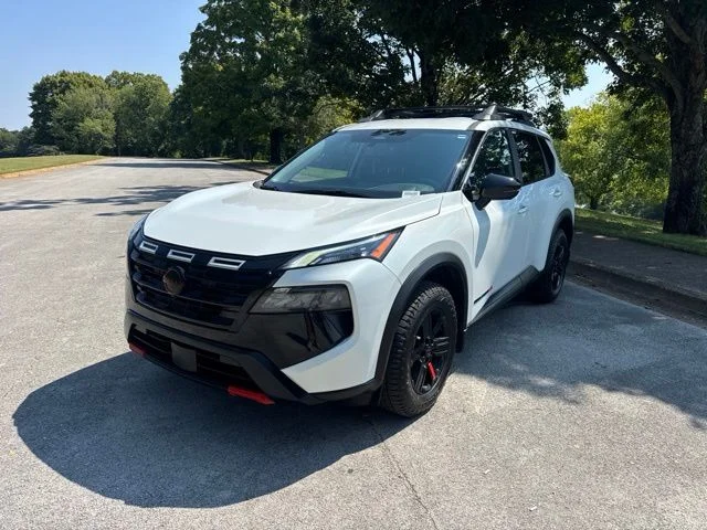 Used 2025 White Nissan Rock Creek image 3