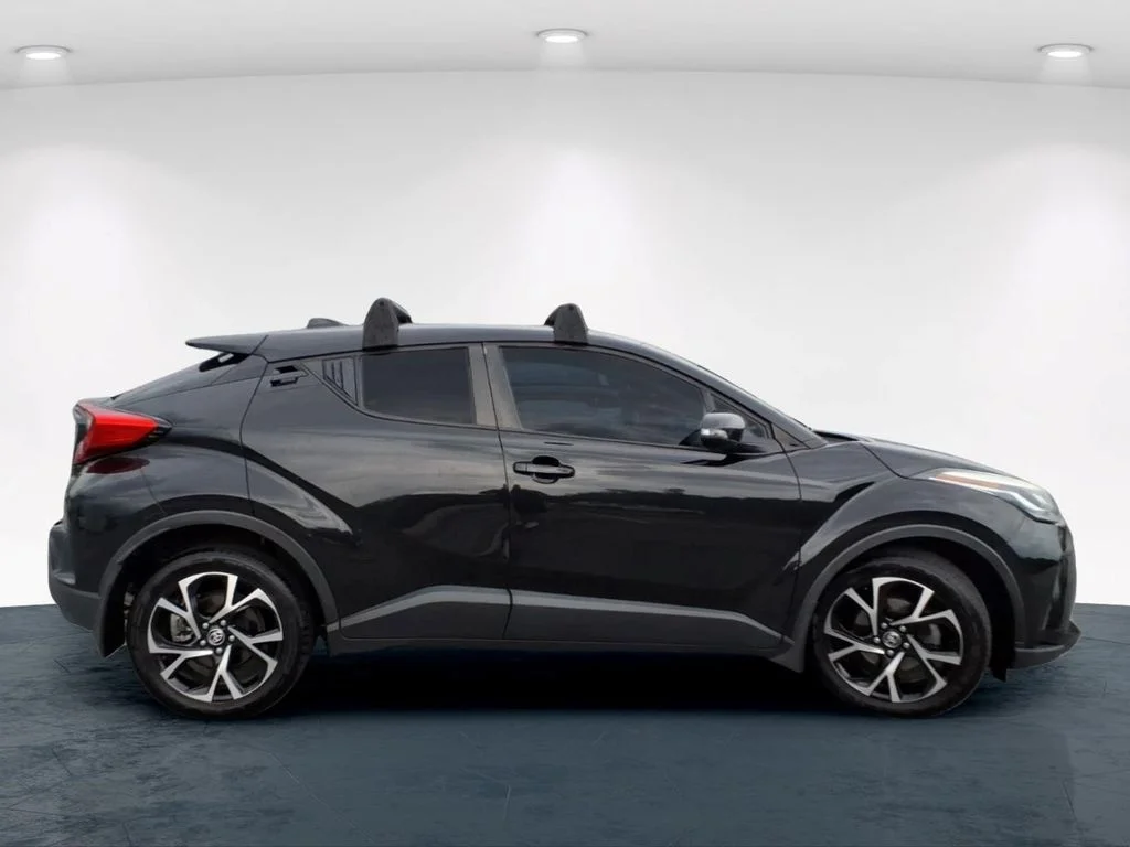 Used 2021 Black Toyota XLE image 7