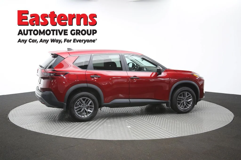 Used 2023 Red Nissan S image 44