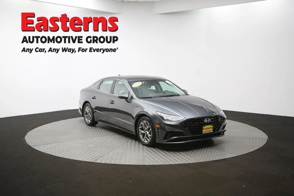Used 2023 Gray Hyundai SEL image 47