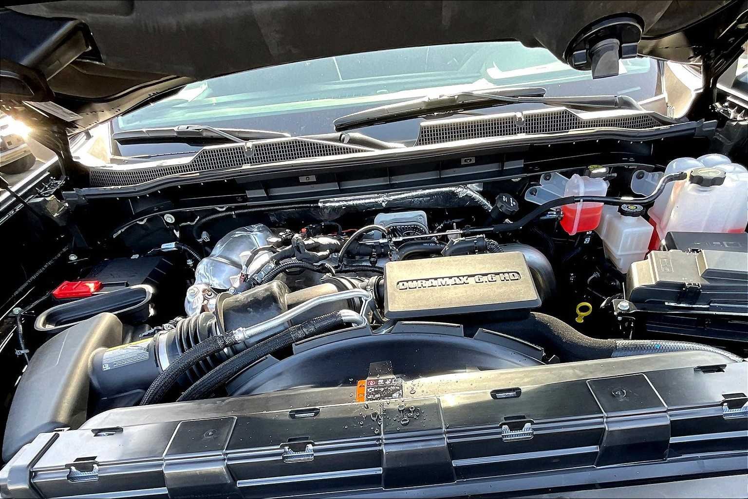 Used 2025 Black Chevrolet LT image 16