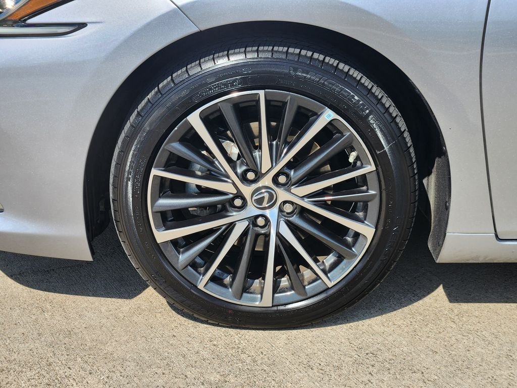 Certified Used 2023 Iridium Lexus 350 image 10