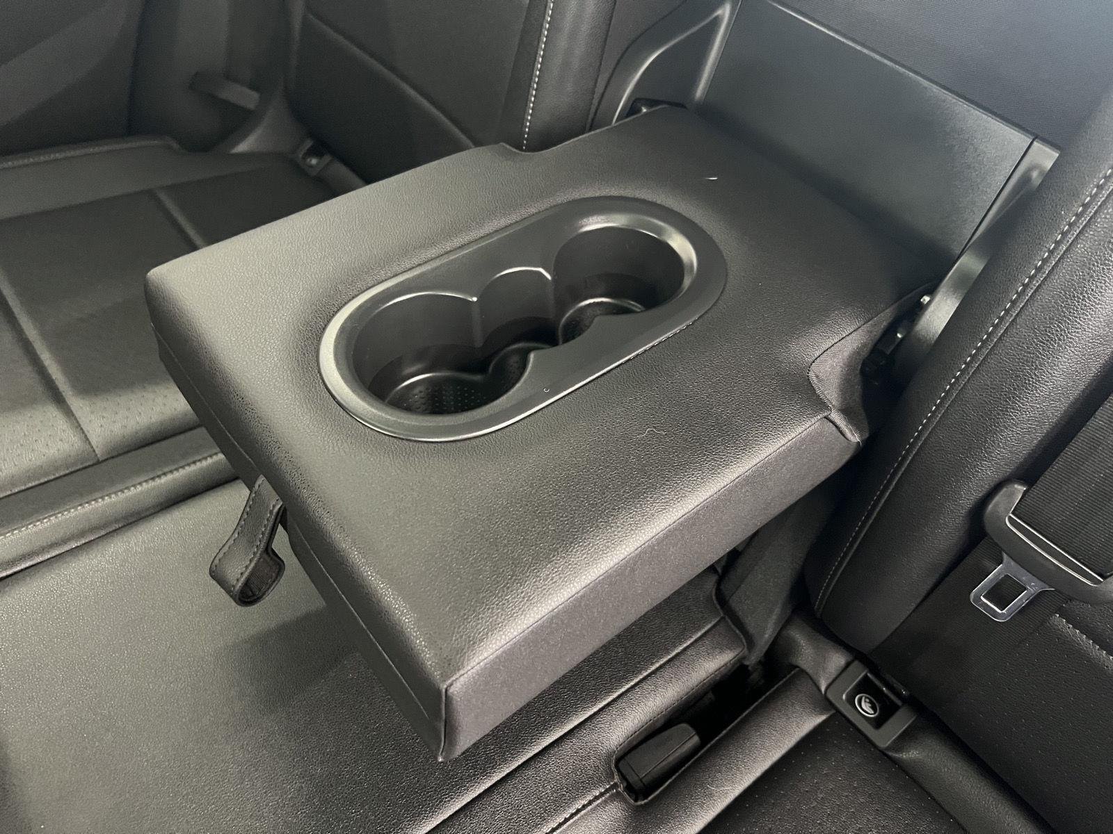 Used 2020 Platinum Gray Metallic Volkswagen SEL image 25