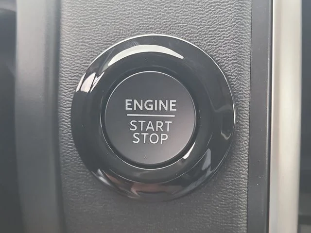 New 2027 Black Metallic Ford Active image 32
