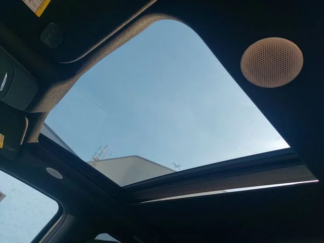 Used 2022 White Ford Platinum image 29