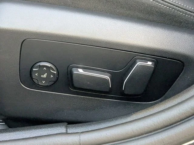 2024 BMW 5 Series 530i - Photo 36
