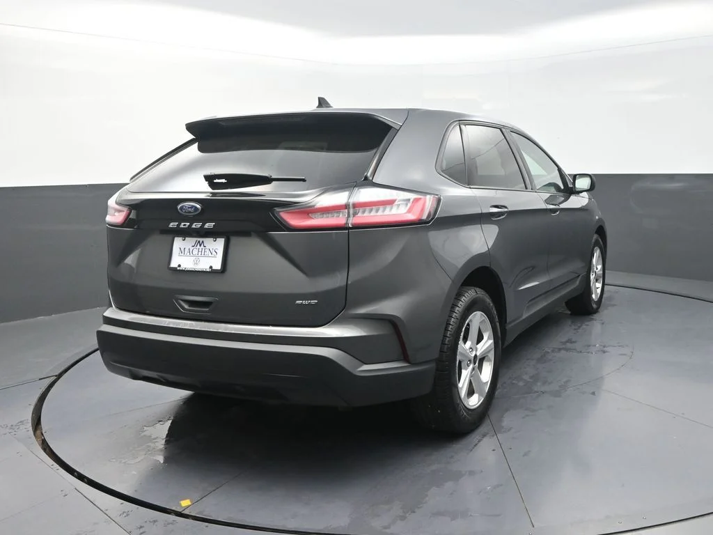 Used 2023 Gray Ford SE image 11