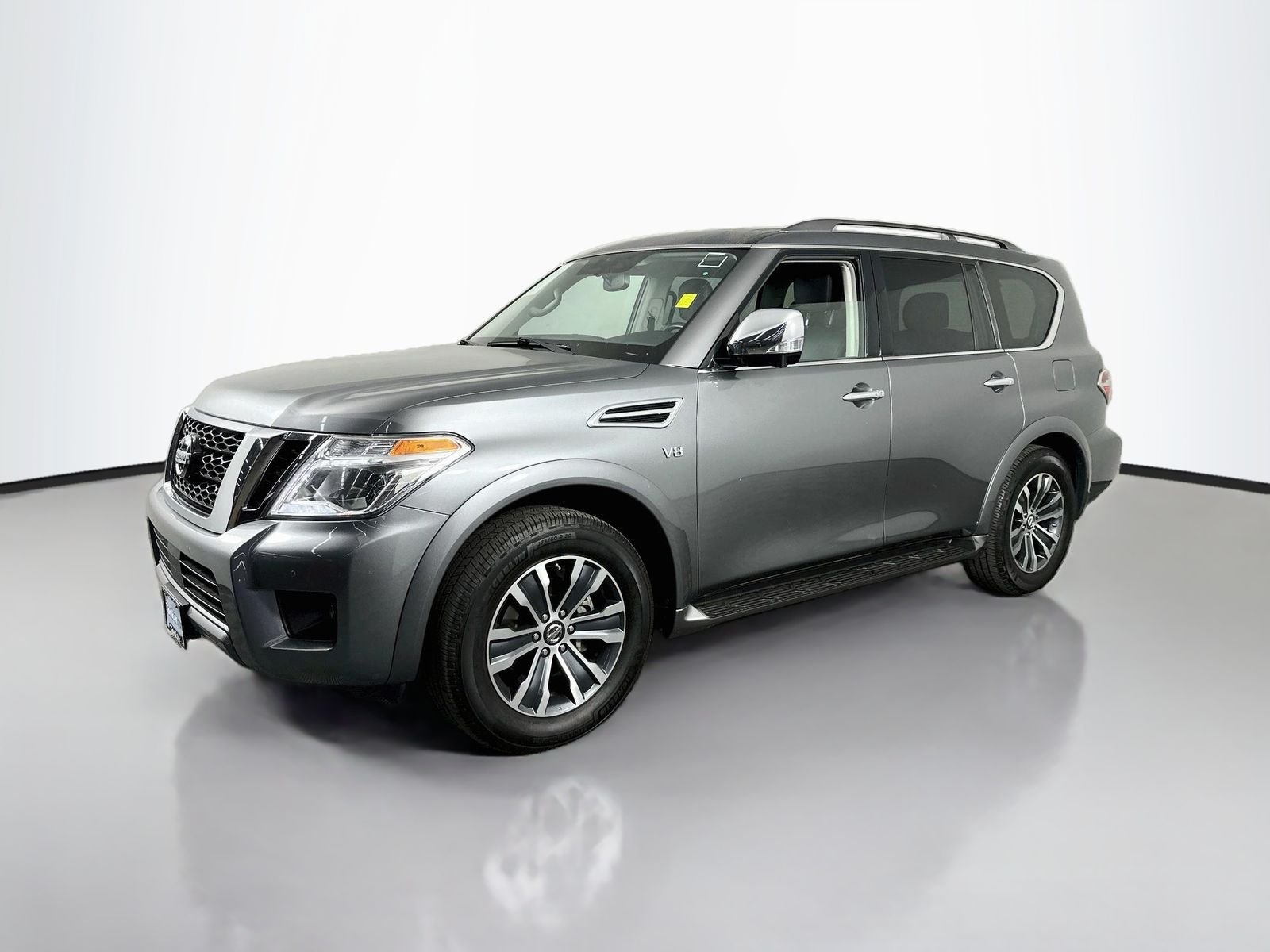 Used 2019 Gun Metallic Nissan SL image 3