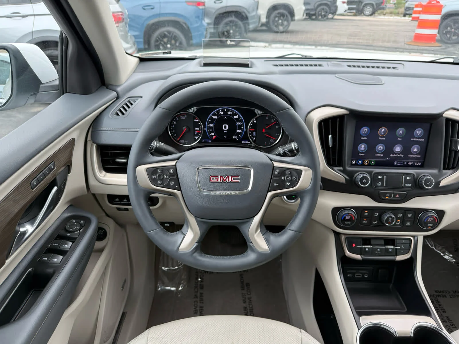 Used 2023 White Frost Tricoat GMC Denali image 21