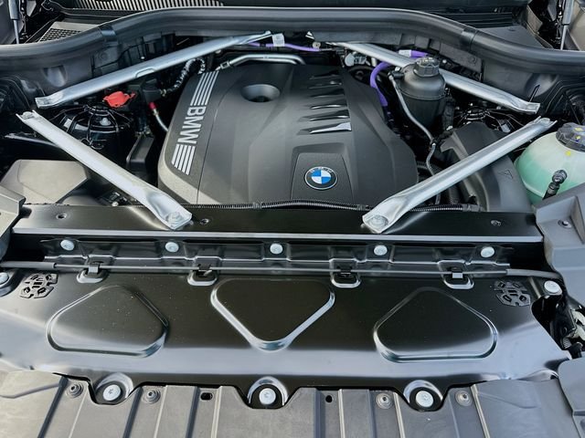 New 2026 Black BMW sDrive40i image 25