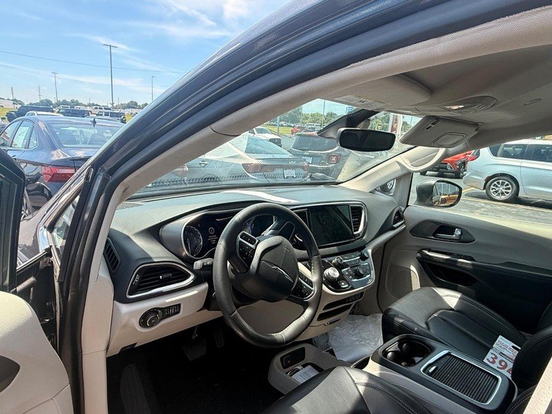 Used 2023 Granite Crystal Metallic Clearcoat Chrysler Touring L FWD image 6