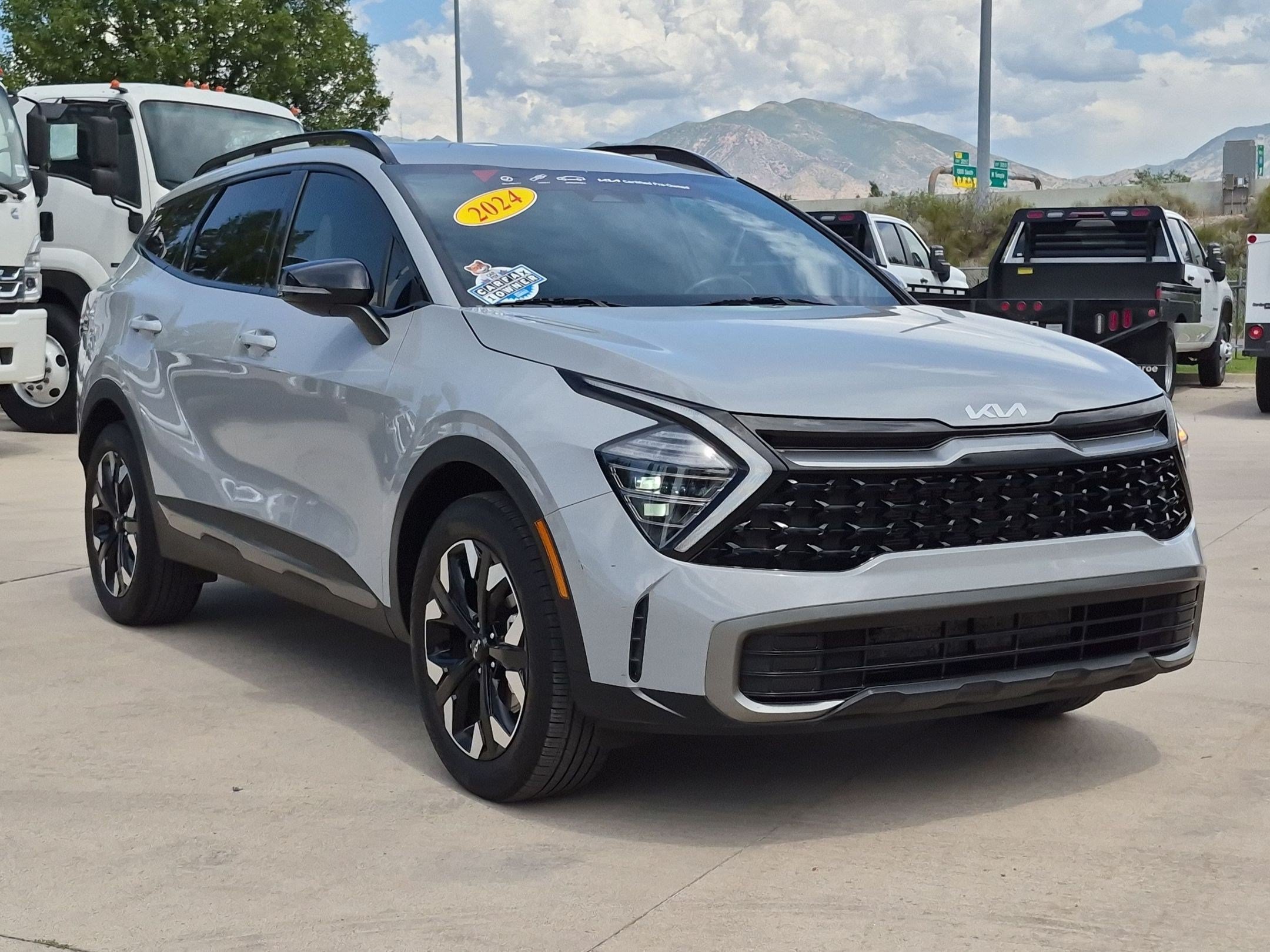 Used 2024 Wolf Gray Kia X-Line image 7