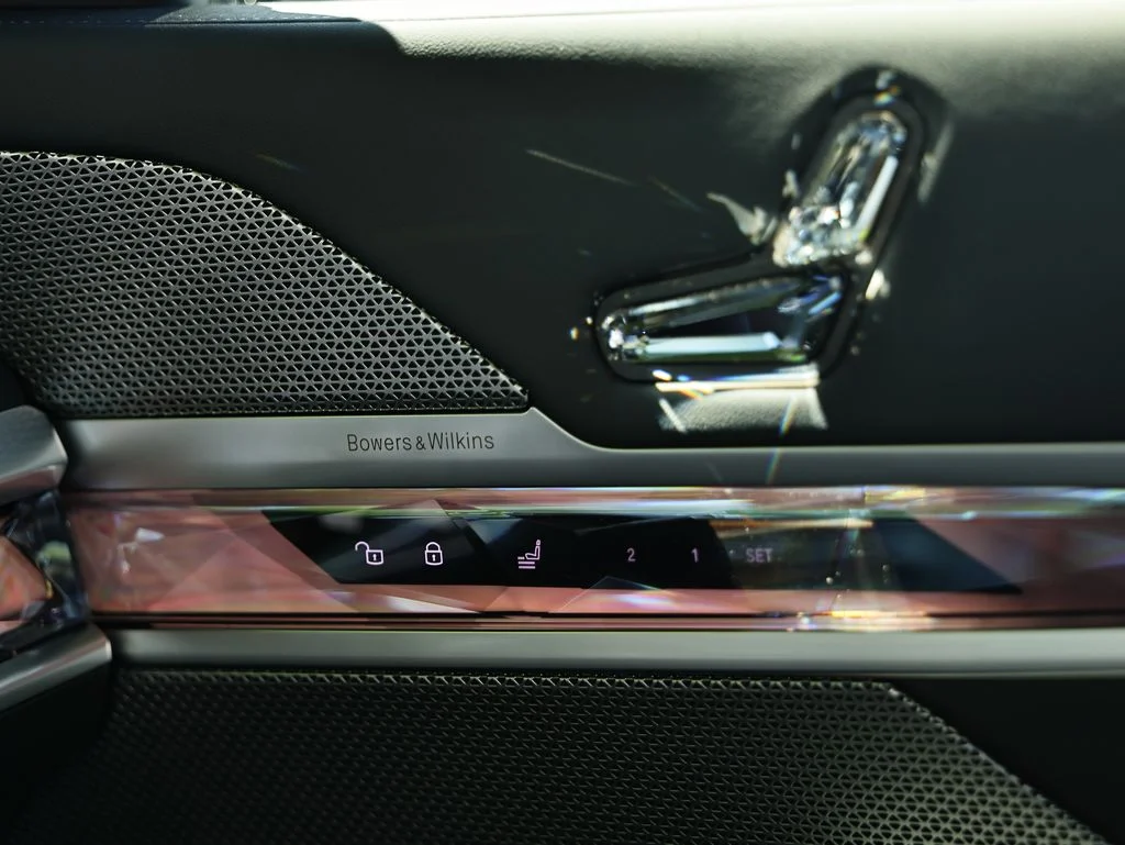 New 2026 Black Sapphire Metallic BMW 760i xDrive image 43