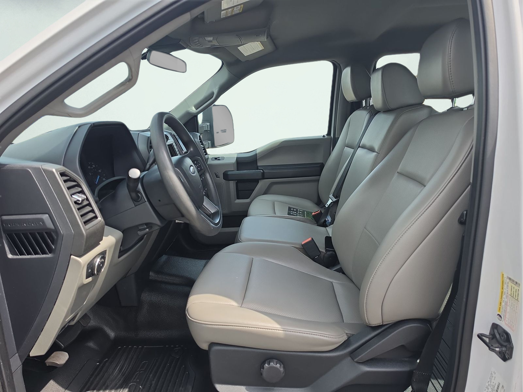Used 2022 Oxford White Ford XL image 11