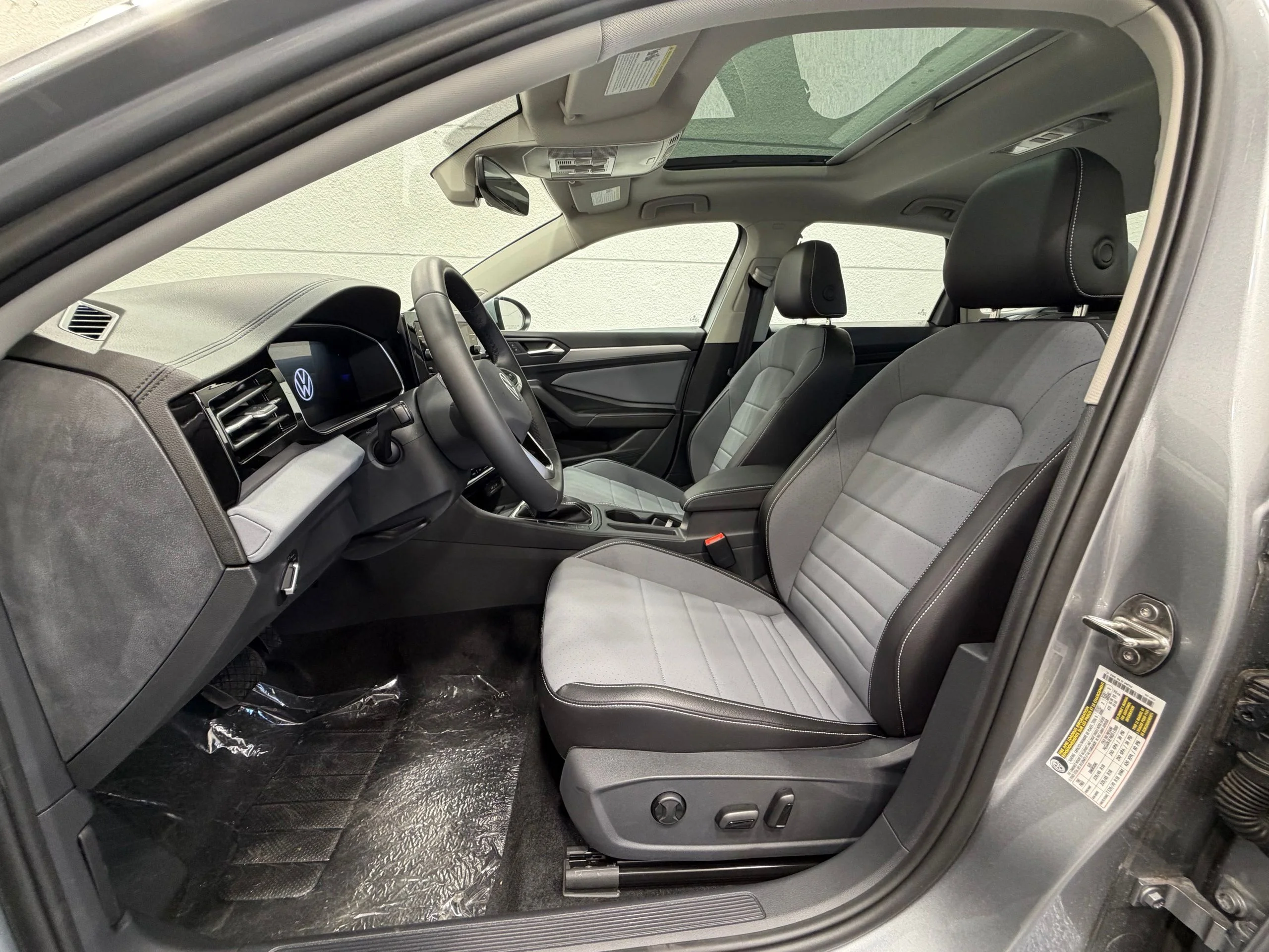 New 2026 Silver Volkswagen 1.5T SE image 20