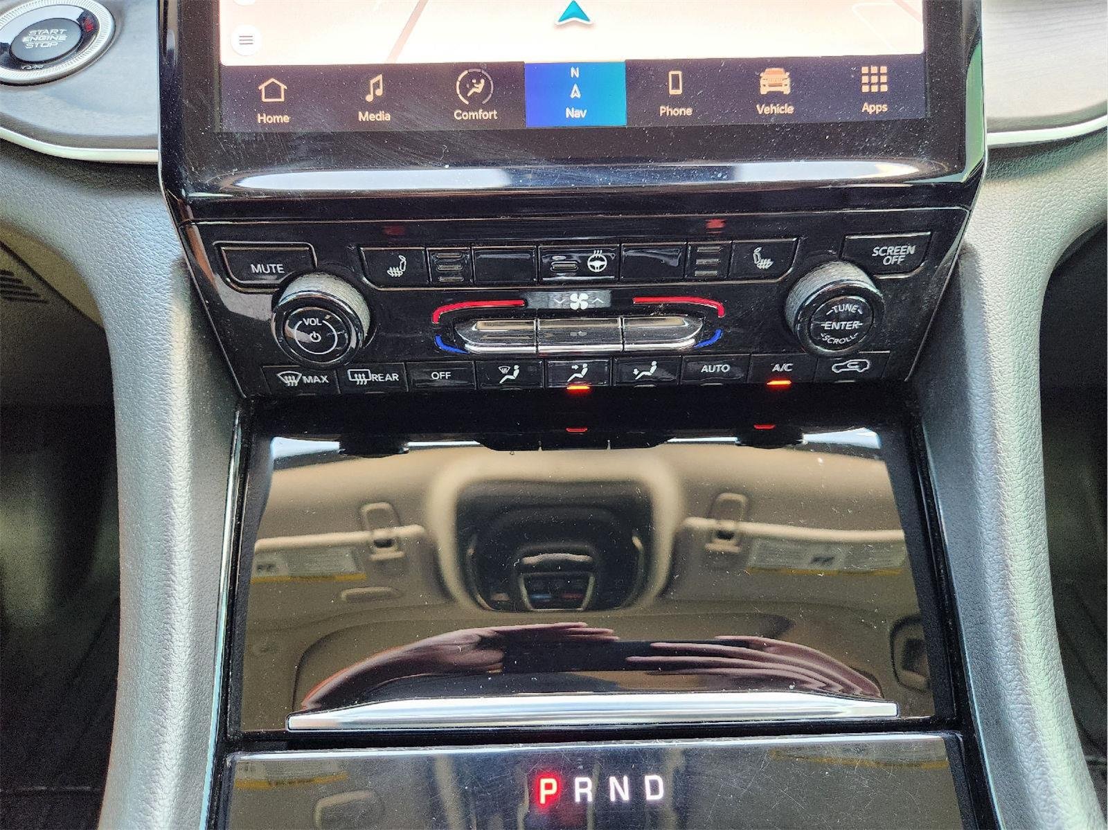 2023 Jeep Grand Cherokee L photo 18 of 33