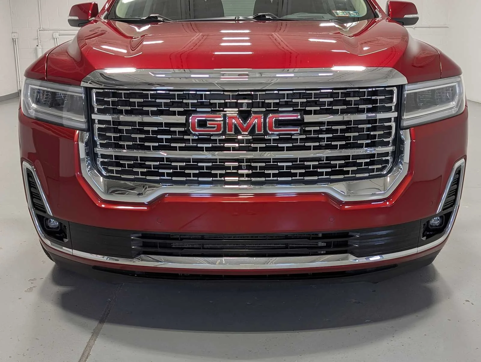 Used 2023 Volcanic Red Tintcoat GMC Denali image 2