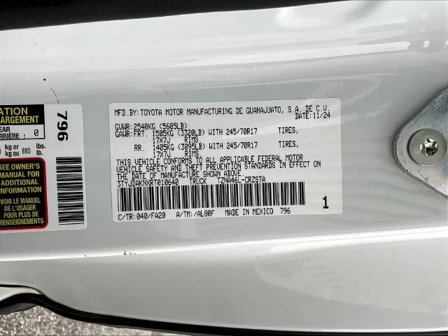 Used 2024 White Toyota SR image 21