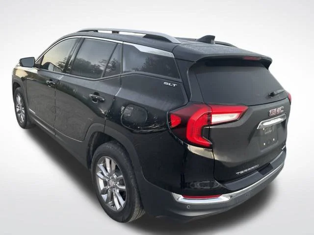 Used 2022 Black GMC SLT image 10