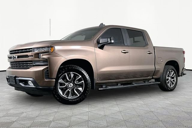 Used 2019 Beige Chevrolet RST image 1