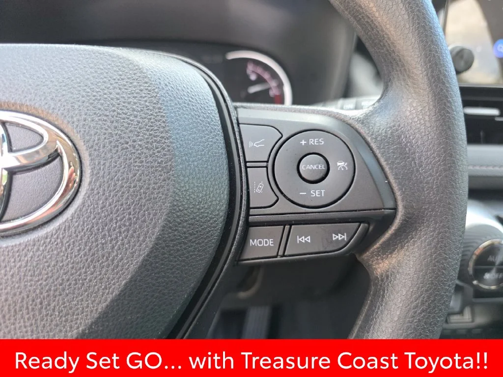 Used 2025 White Toyota XLE image 32