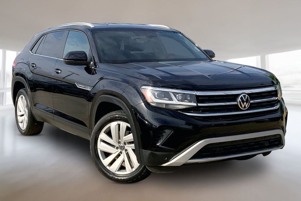 Used 2020 Black Volkswagen 3.6L V6 SE w/Technology image 12