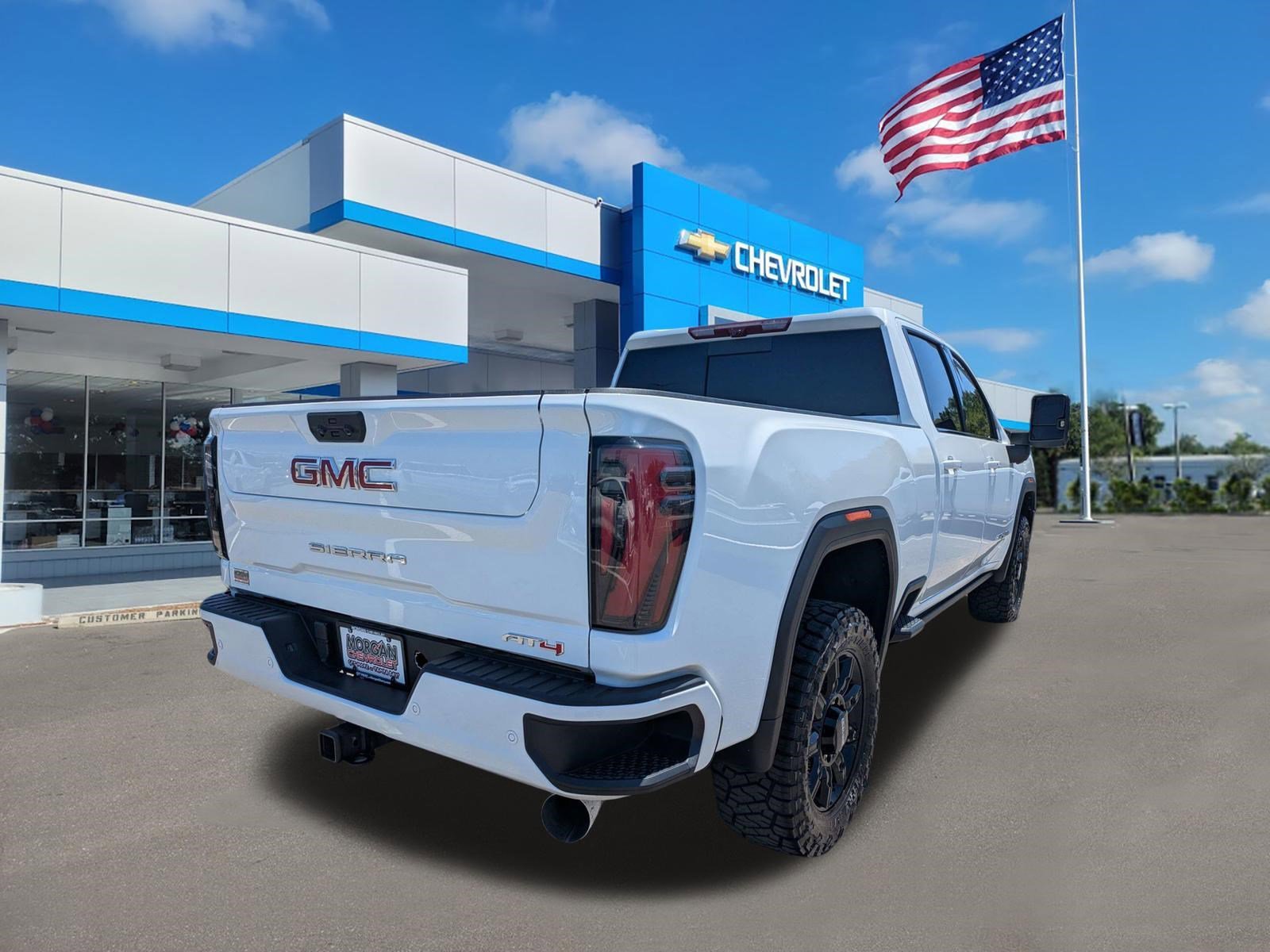 Used 2024 Summit White GMC AT4 image 3