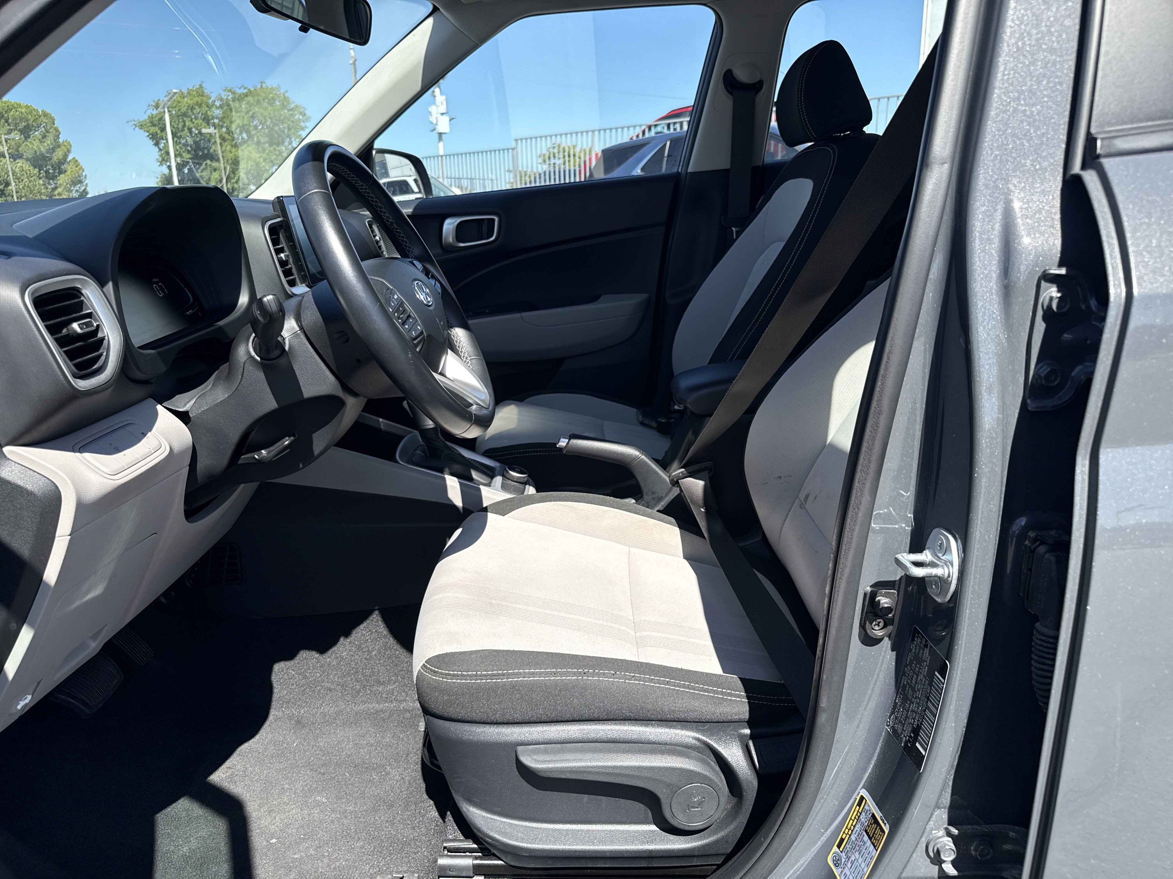 Used 2025 Gray Hyundai SEL image 12