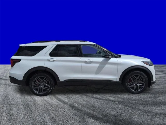 New 2026 White Ford ST-Line image 3