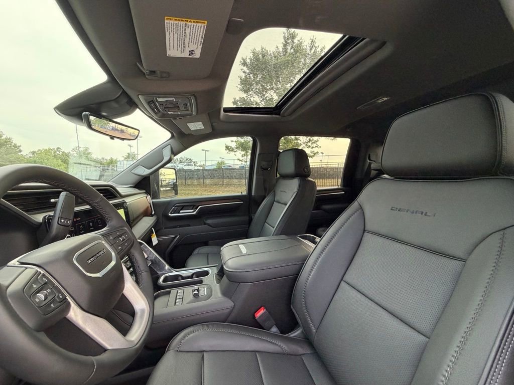 2026 GMC Sierra 3500HD Denali - Photo 10