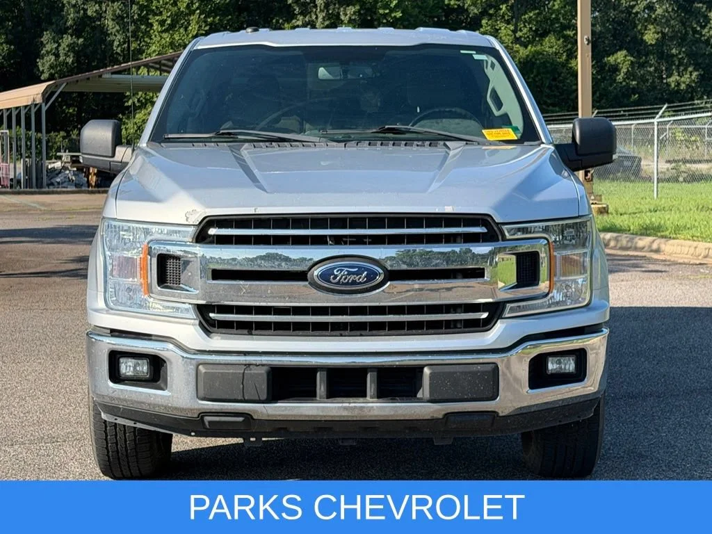 Used 2018 Silver Ford XLT image 2