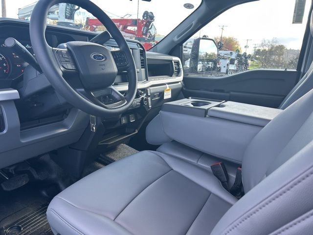 New 2026 Oxford White Ford F-250® XL image 18