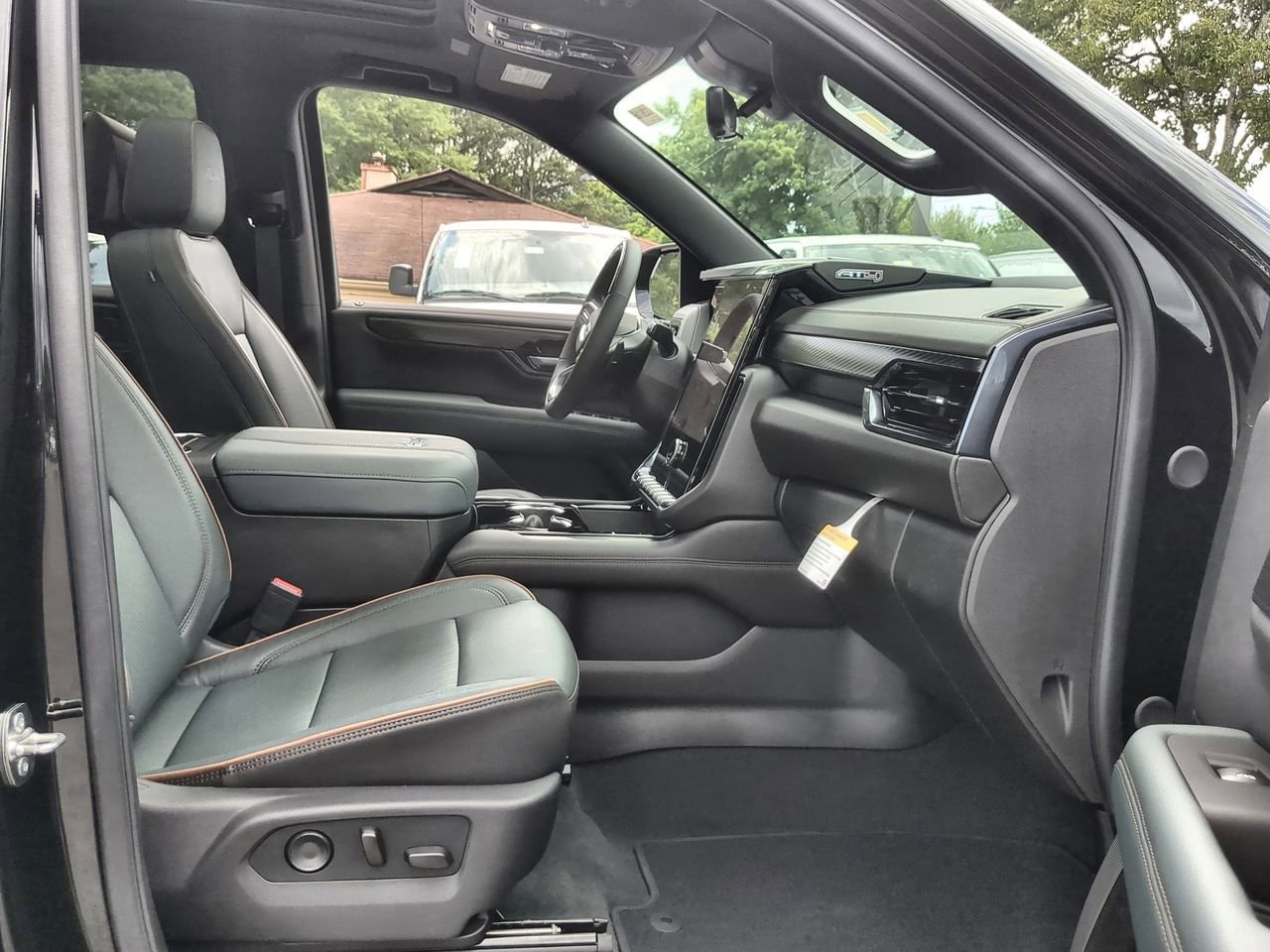 New 2026 Onyx Black GMC AT4 image 29