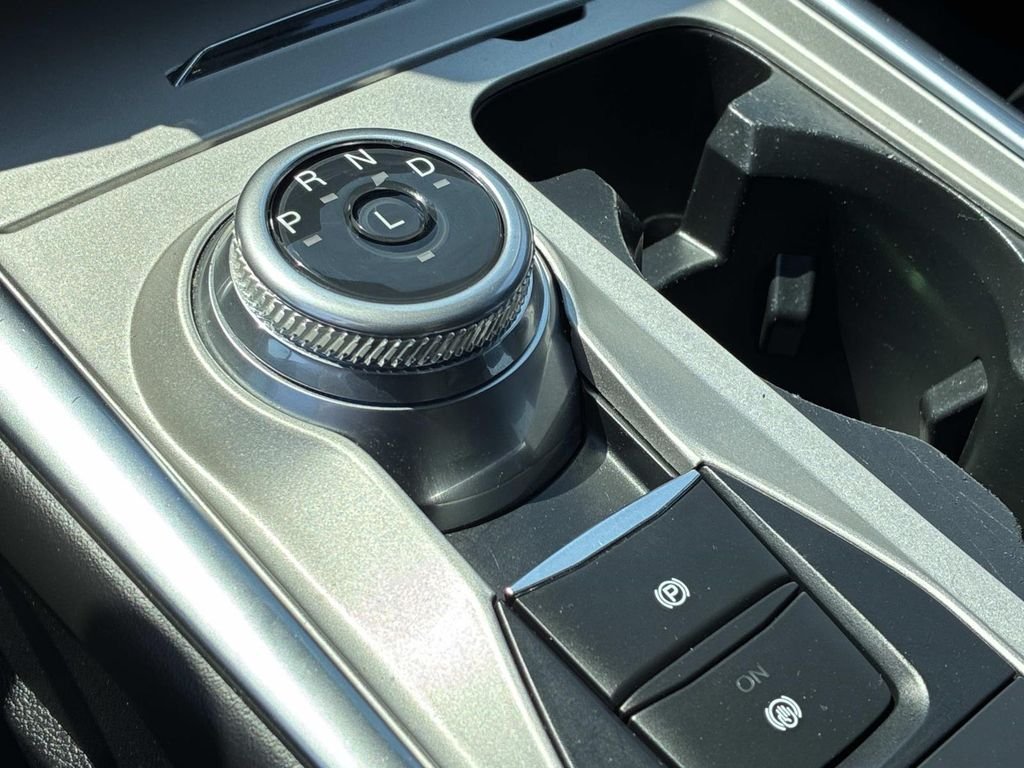 Used 2023 White Ford XLT image 30