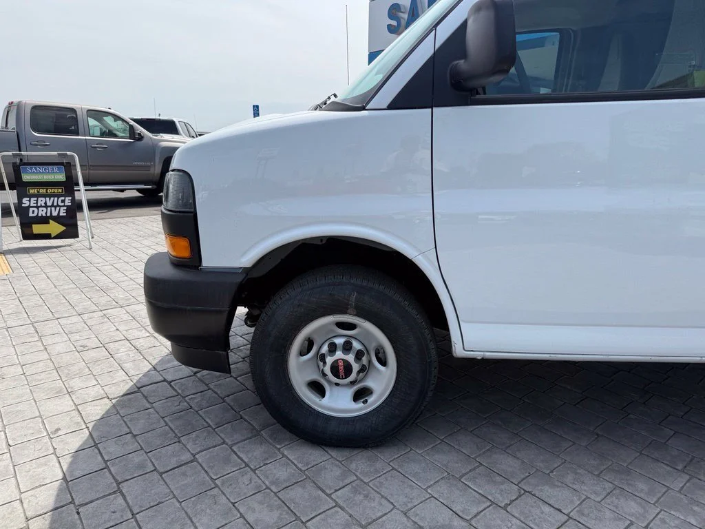 New 2026 Summit White GMC Work Van image 5