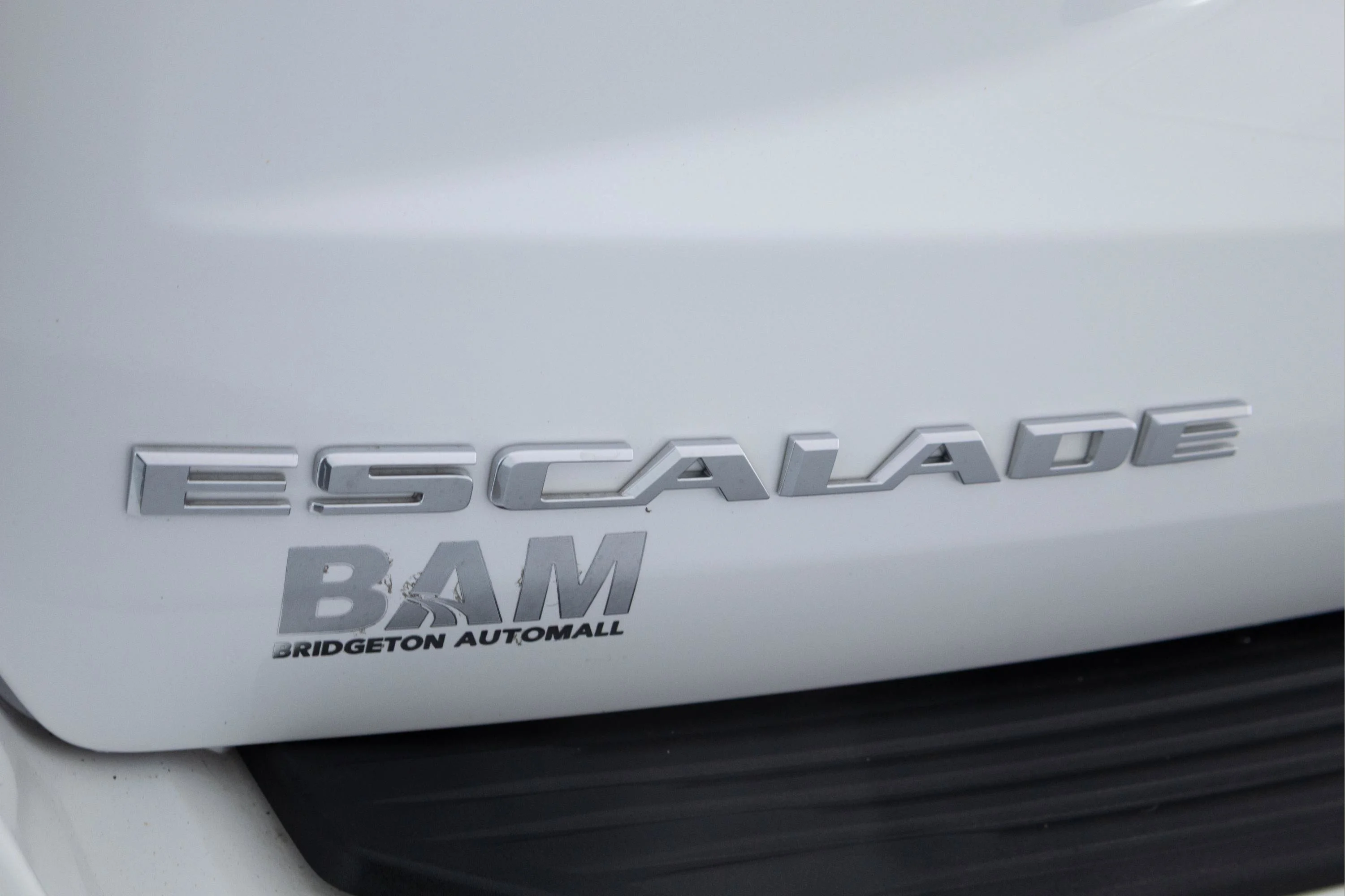 Used 2024 Crystal White Tricoat Cadillac 4WD Sport Platinum image 37