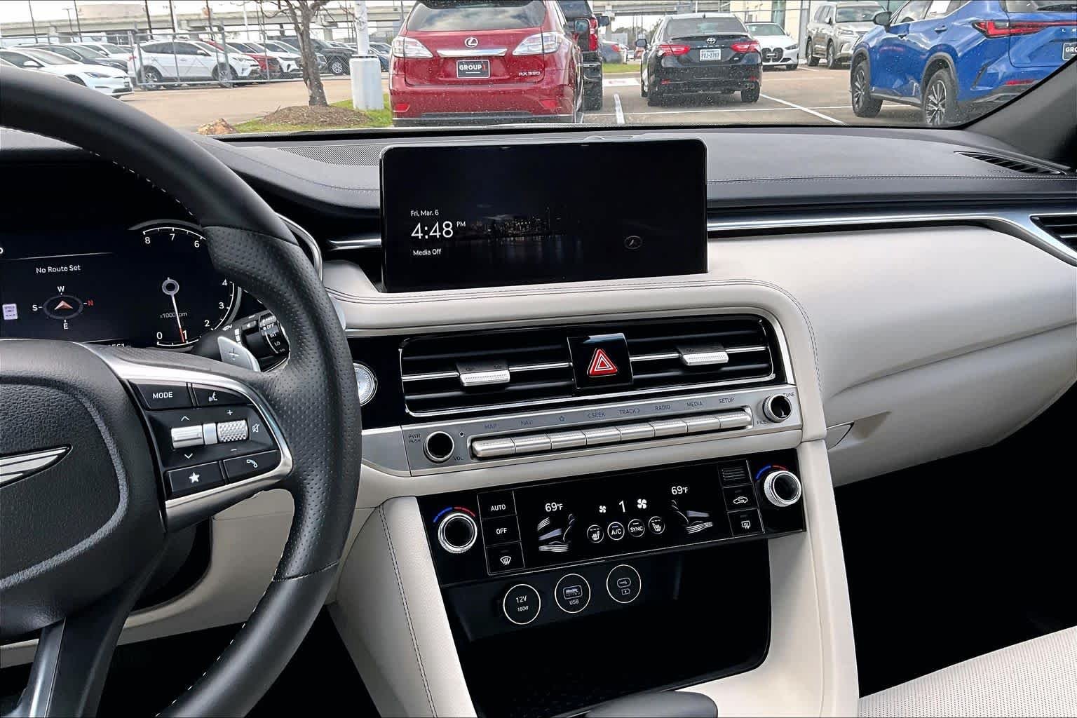 Used 2025 Savile Silver Genesis 2.5T image 13
