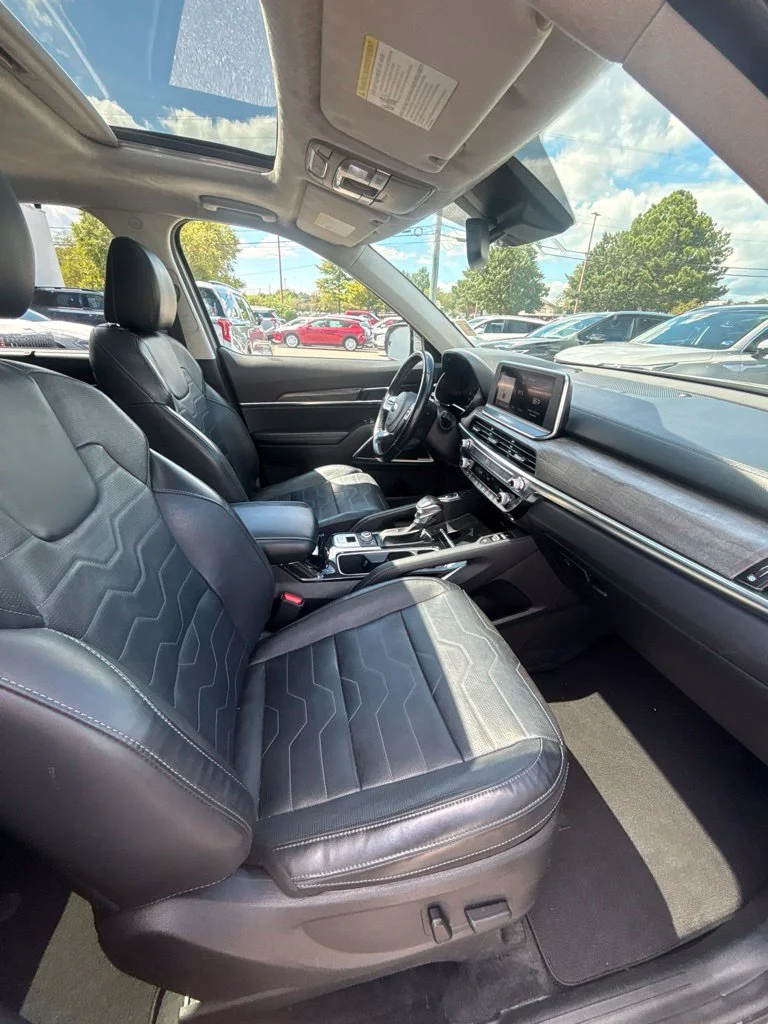 Used 2021 Gray Kia SX image 25