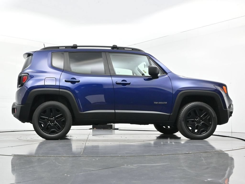 Used 2018 Jetset Blue Jeep Upland Edition image 25