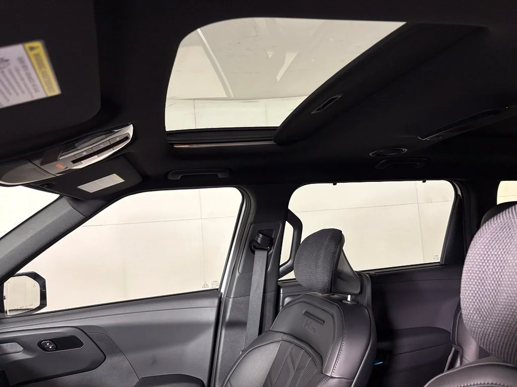 New 2027 Glacial White Pearl Kia X-Line SX image 40