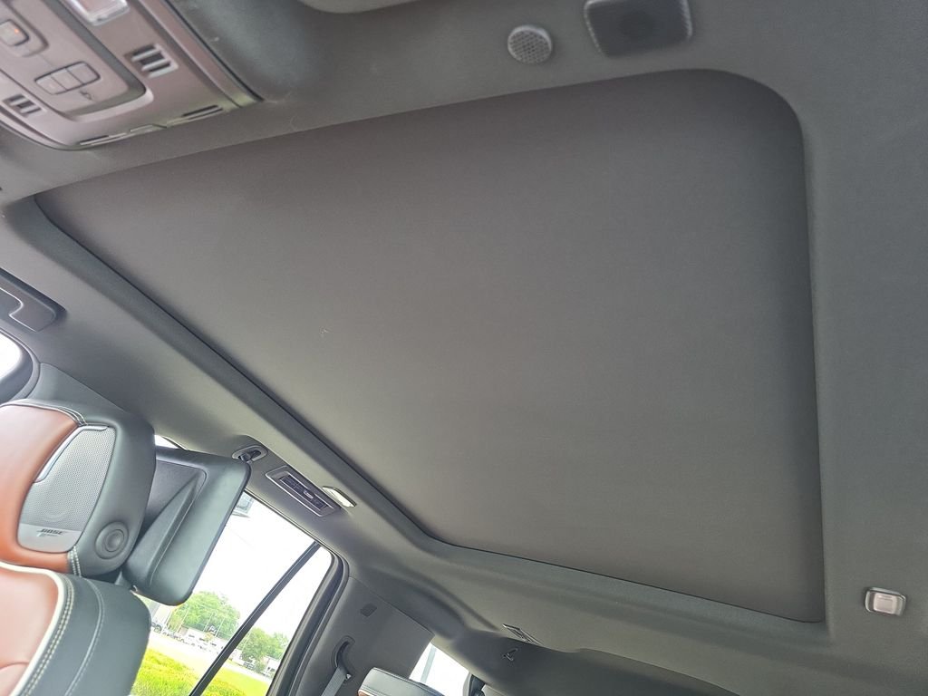 Used 2023 Black GMC Denali Ultimate image 29